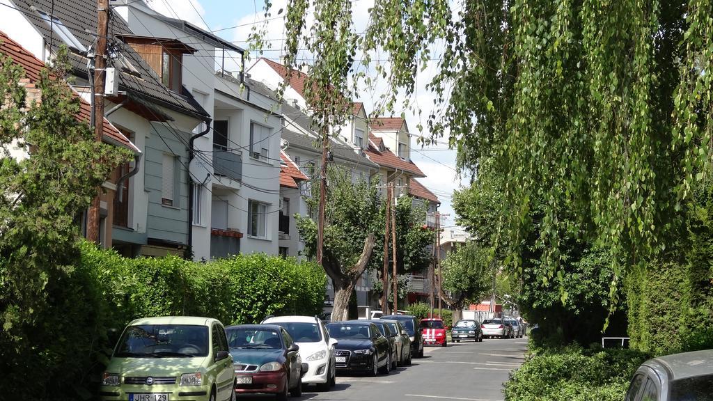 Sweet Home Apartment Győr Esterno foto